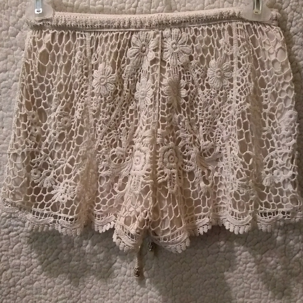 TCEC Cream short